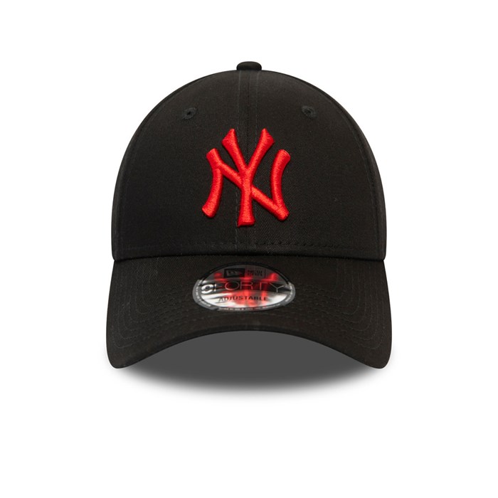 New York Yankees Essential Logo 9FORTY Lippis Mustat - New Era Lippikset Halpa hinta FI-425831